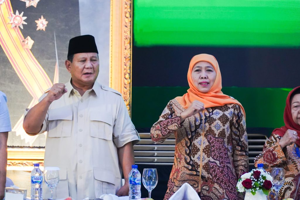 Foto Khofifah Indar Parawansa (kanan) bersama Capres 2024 Prabowo Subianto